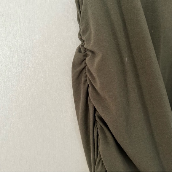 Isabel Maternity Sleeveless Stretch Dress - Picture 5 of 5